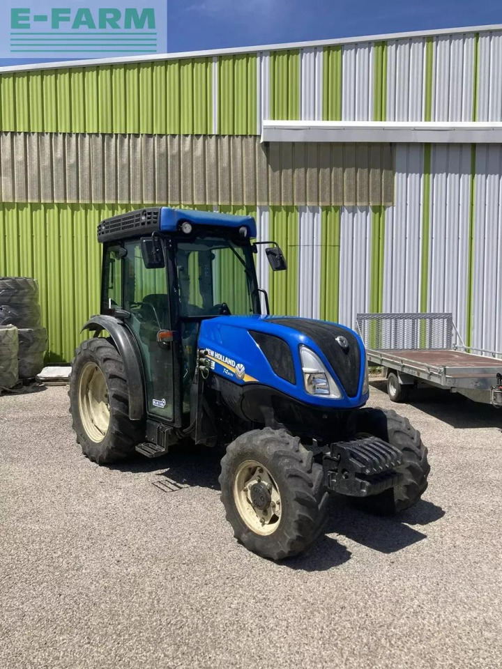 New Holland tracteur - Tracteur agricole: photos 1 New Holland tracteur - Tracteur agricole: photos 1