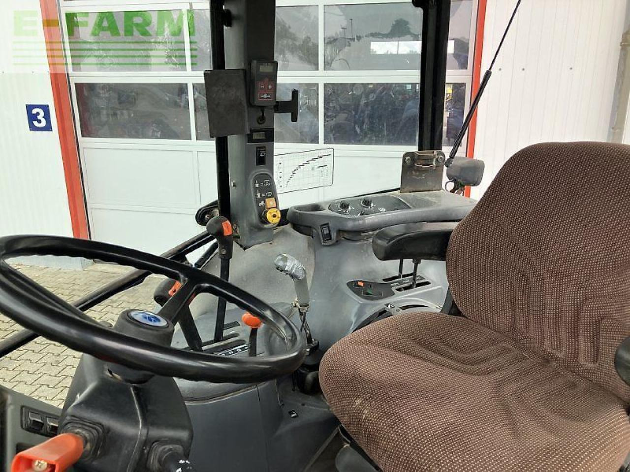 Tracteur agricole New Holland ts 115: photos 10 Tracteur agricole New Holland ts 115: photos 10