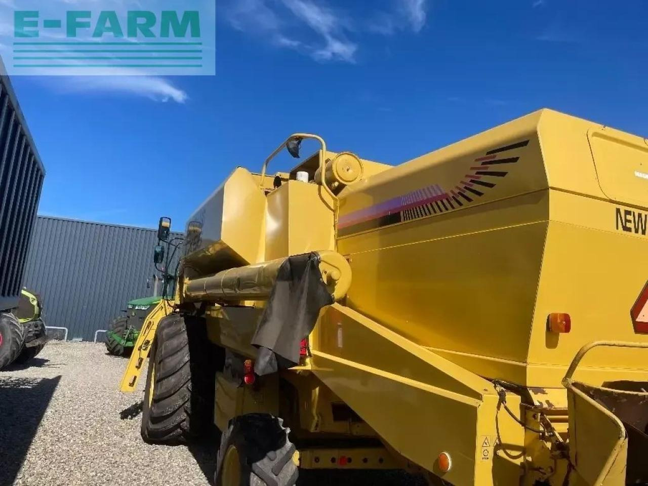 New Holland tx 66 - Moissonneuse-batteuse: photos 4 New Holland tx 66 - Moissonneuse-batteuse: photos 4