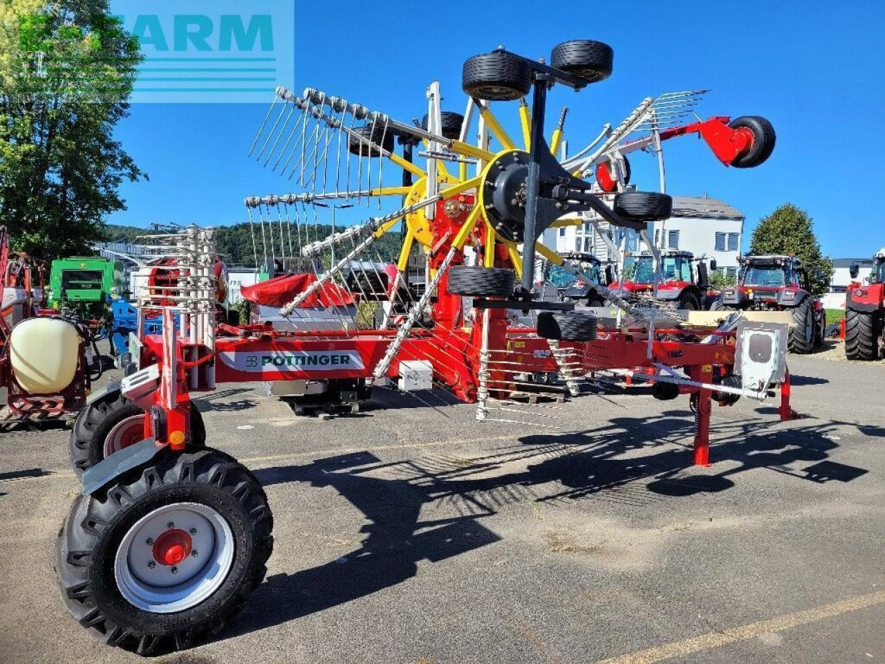 Pöttinger top 702 c - Faneuse: photos 1 Pöttinger top 702 c - Faneuse: photos 1