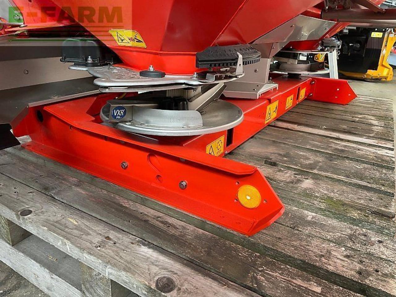 Rauch axis h 50.2 emc+w - Distributeur d'engrais: photos 5 Rauch axis h 50.2 emc+w - Distributeur d'engrais: photos 5