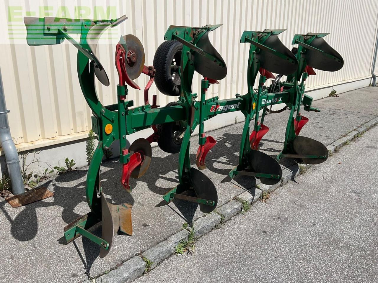 Regent Titan 140 CX - 4sch. - Charrue: photos 5 Regent Titan 140 CX - 4sch. - Charrue: photos 5