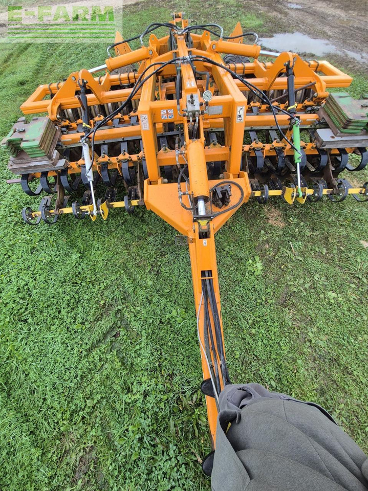 Simba X-PRESS 4,6M - Cover crop: photos 3 Simba X-PRESS 4,6M - Cover crop: photos 3