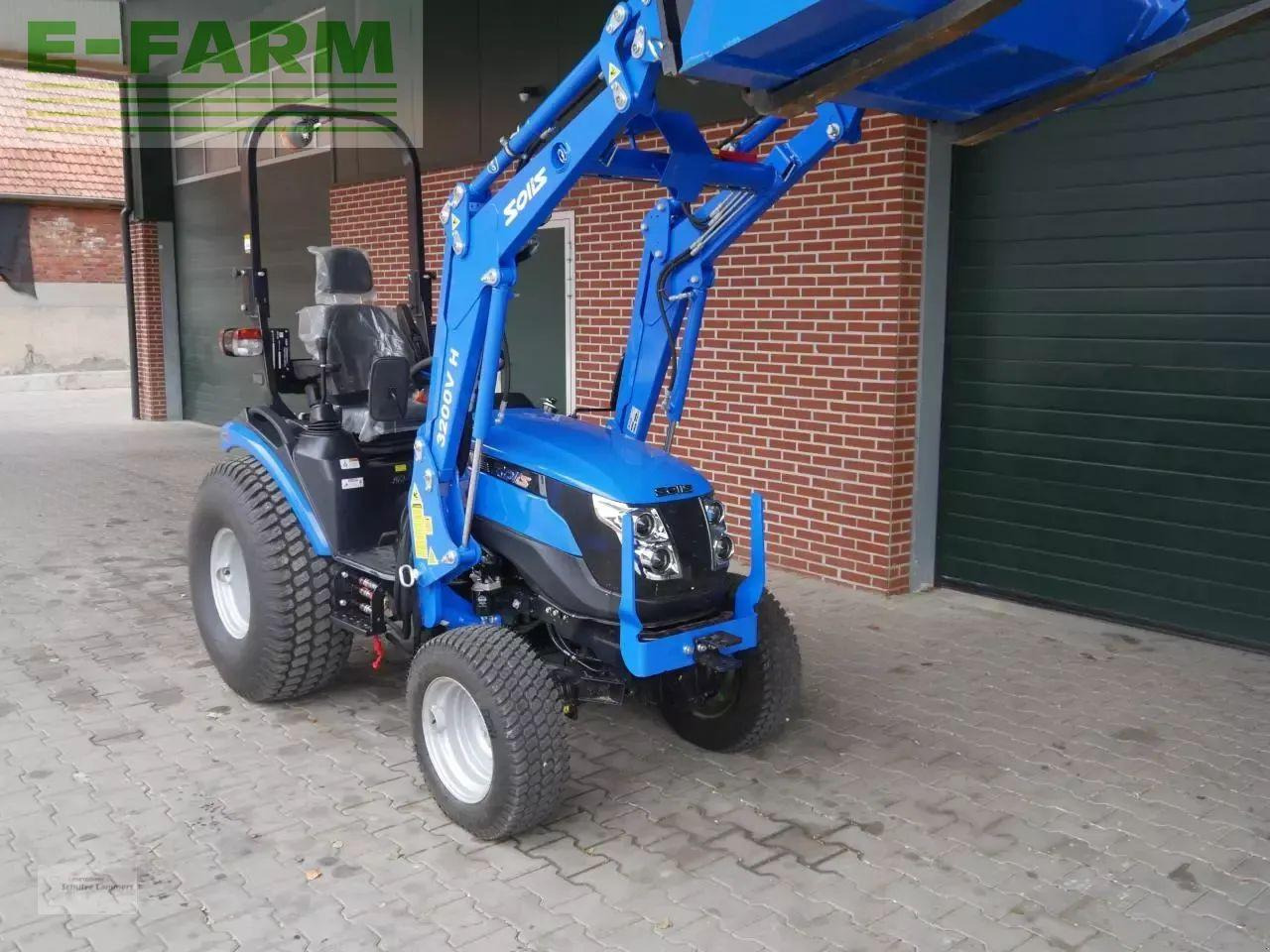 Solis 26 hst + frontlader - Tracteur agricole: photos 3 Solis 26 hst + frontlader - Tracteur agricole: photos 3