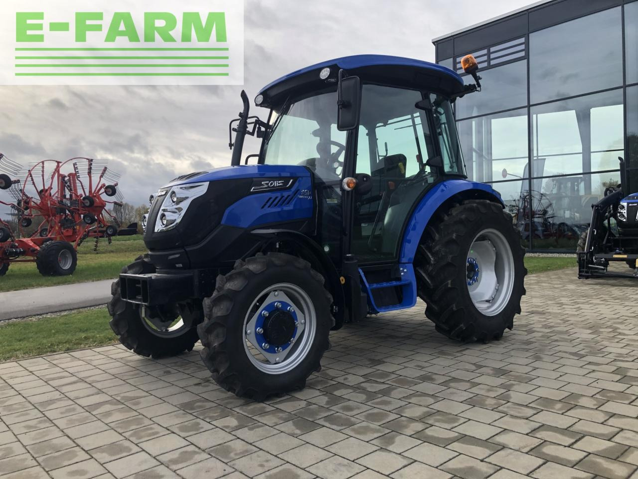 Solis 50 Stage V CAB - Tracteur agricole: photos 1 Solis 50 Stage V CAB - Tracteur agricole: photos 1