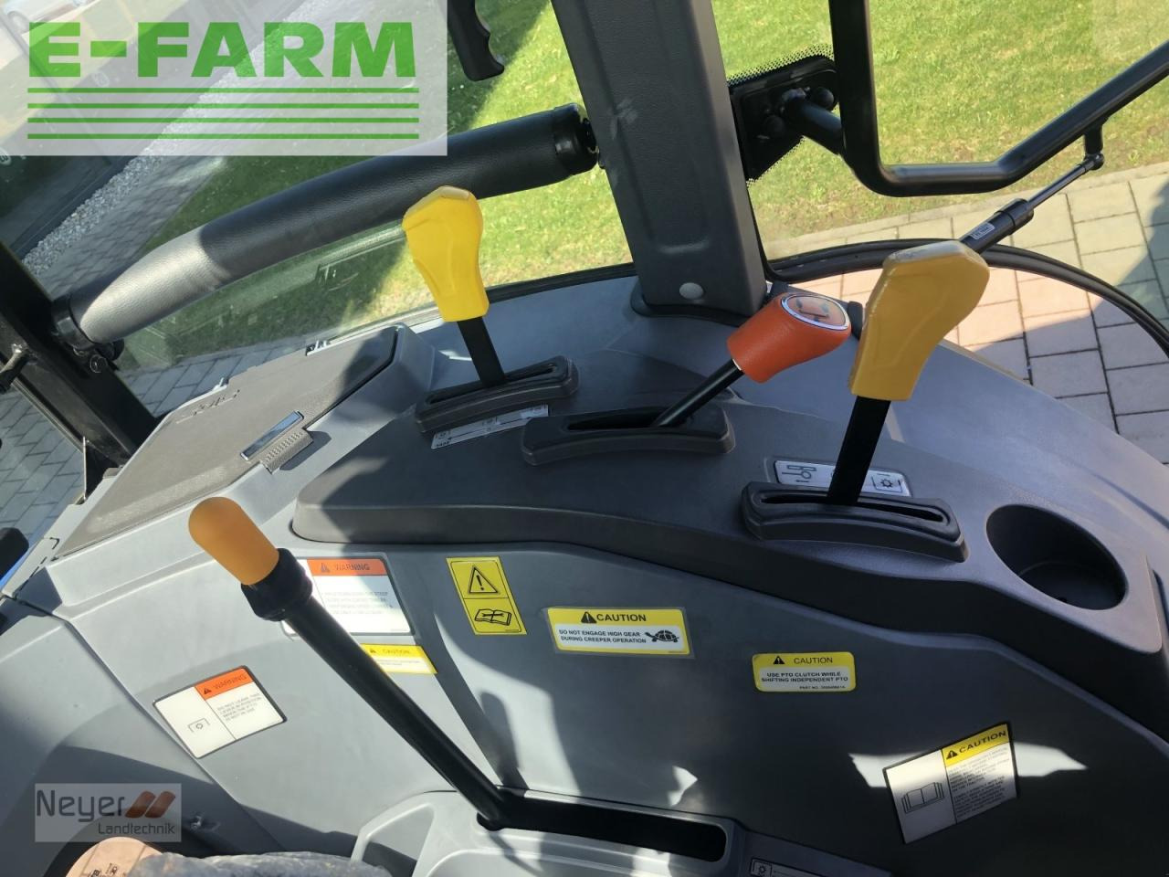 Tracteur agricole Solis 90 stage v: photos 7