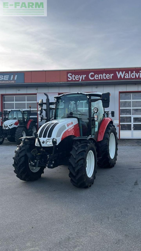 Steyr 4085 kompakt et profi - Tracteur agricole: photos 3 Steyr 4085 kompakt et profi - Tracteur agricole: photos 3