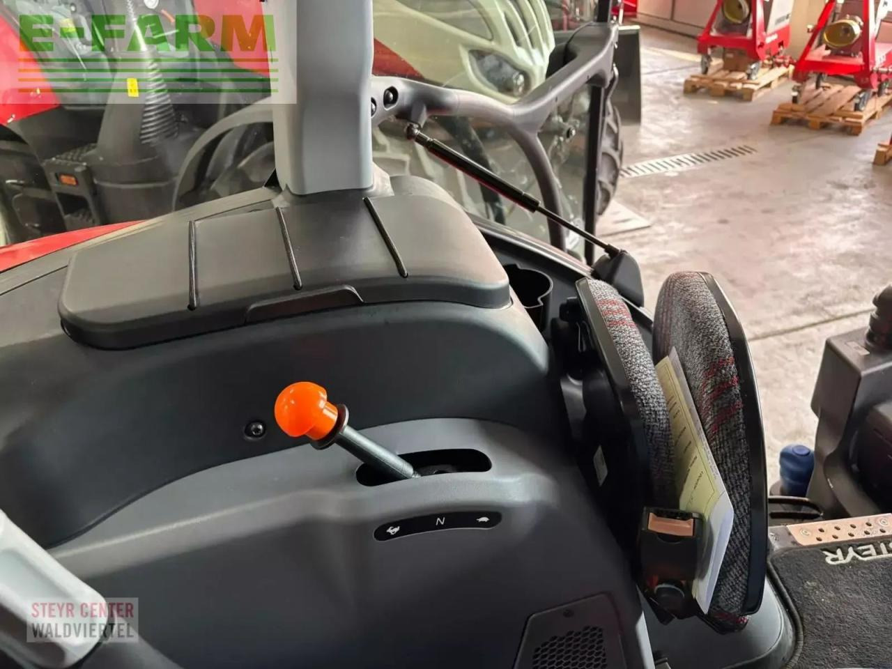 Steyr 4120 multi (stage v) - Tracteur agricole: photos 4 Steyr 4120 multi (stage v) - Tracteur agricole: photos 4