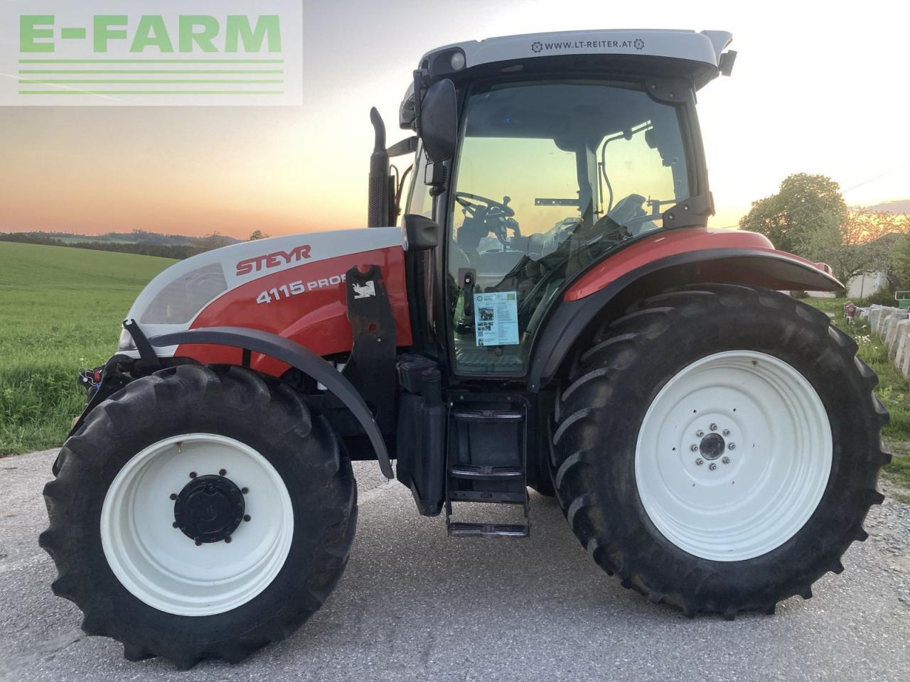 Steyr profi 4115 komfort - Tracteur agricole: photos 2 Steyr profi 4115 komfort - Tracteur agricole: photos 2