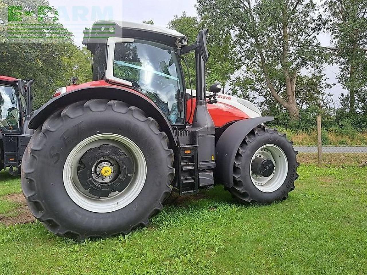 Steyr terrus 6300 cvt CVT - Tracteur agricole: photos 3 Steyr terrus 6300 cvt CVT - Tracteur agricole: photos 3