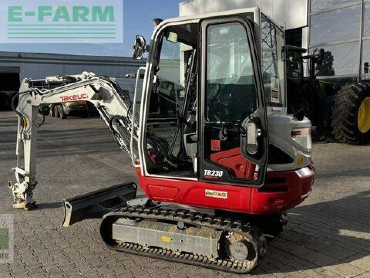Takeuchi tb 230 - Mini pelle: photos 5 Takeuchi tb 230 - Mini pelle: photos 5