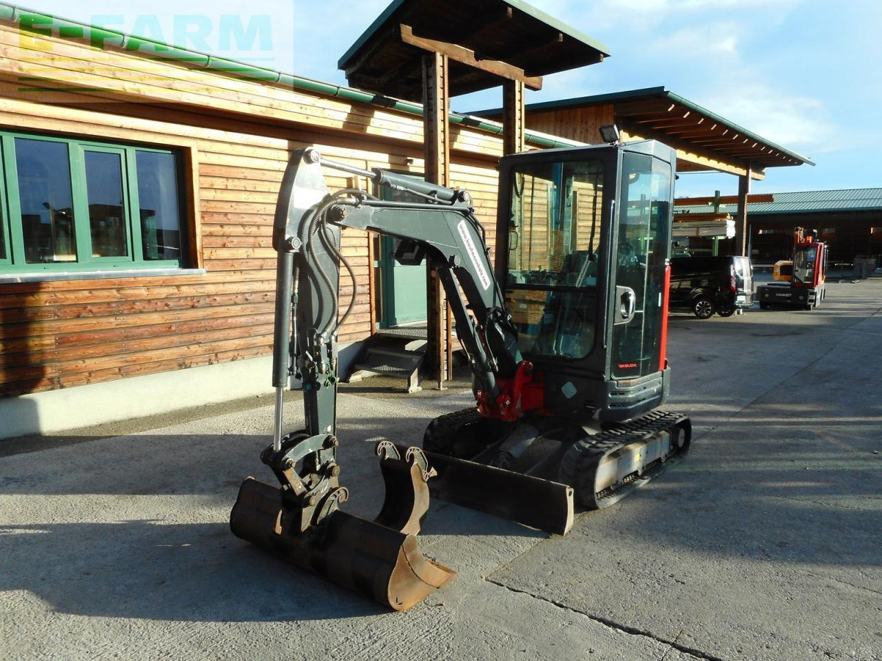 Takeuchi tb23 ( 2.670kg ) hydr. sw + 2 löffel - Mini pelle: photos 2 Takeuchi tb23 ( 2.670kg ) hydr. sw + 2 löffel - Mini pelle: photos 2