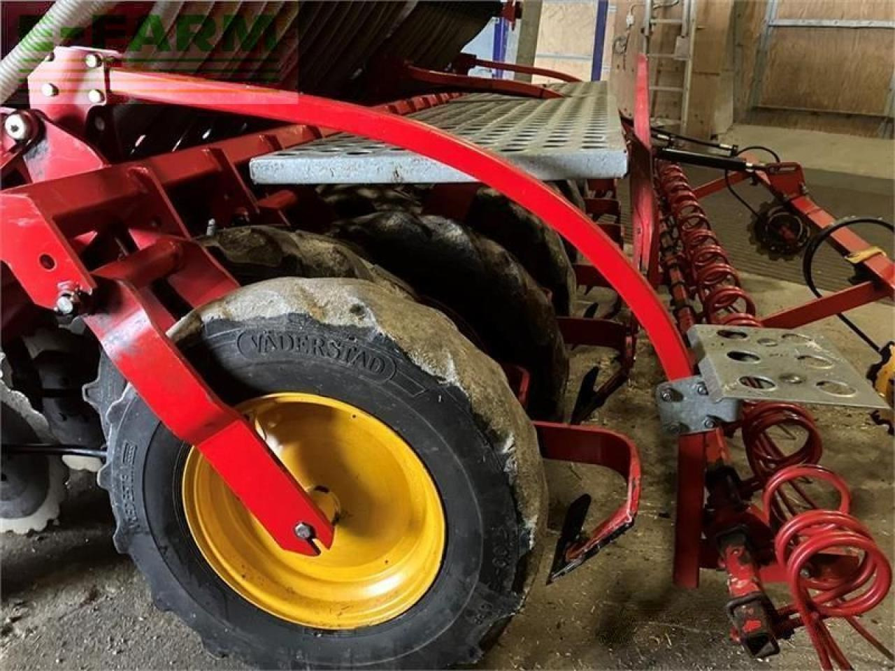 Väderstad 4 m single / harvetænder flydende gødningsplacerin - Combiné de semis: photos 4 Väderstad 4 m single / harvetænder flydende gødningsplacerin - Combiné de semis: photos 4