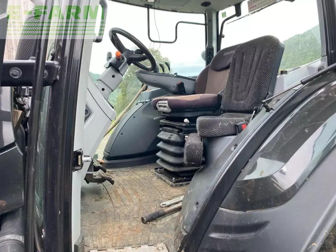 Tracteur agricole Valtra n134 hitech HiTech: photos 7