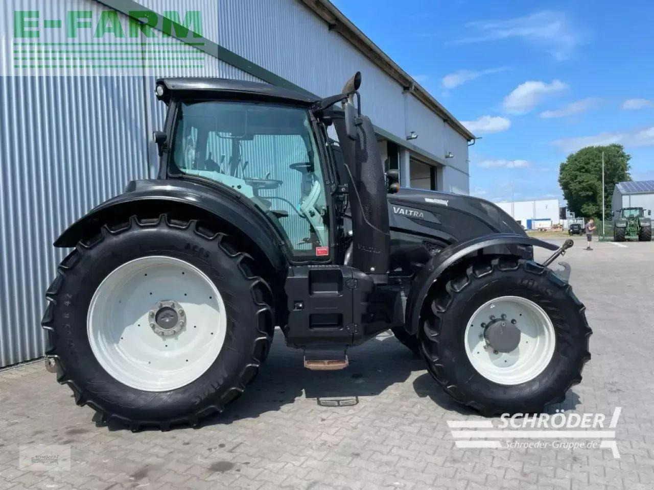 Valtra t 174 ea - Tracteur agricole: photos 2 Valtra t 174 ea - Tracteur agricole: photos 2