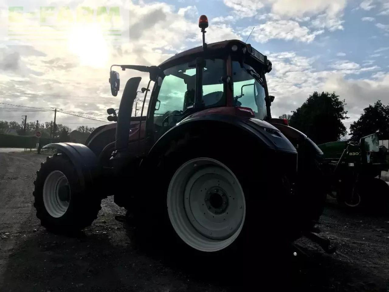 Valtra t 214 direct Direct - Tracteur agricole: photos 4 Valtra t 214 direct Direct - Tracteur agricole: photos 4