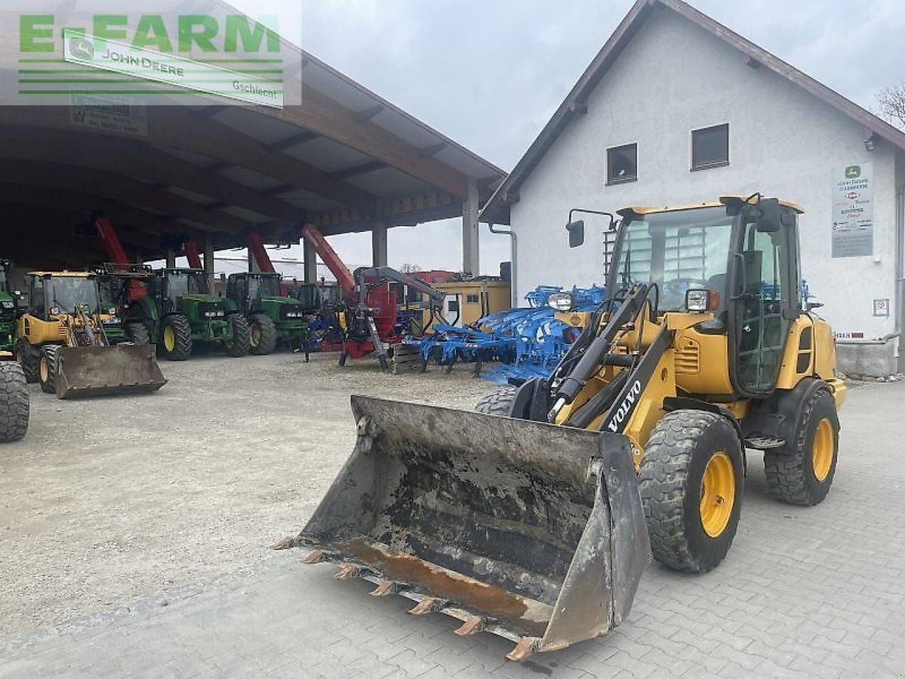 Volvo l 25f - Mini pelle: photos 3 Volvo l 25f - Mini pelle: photos 3