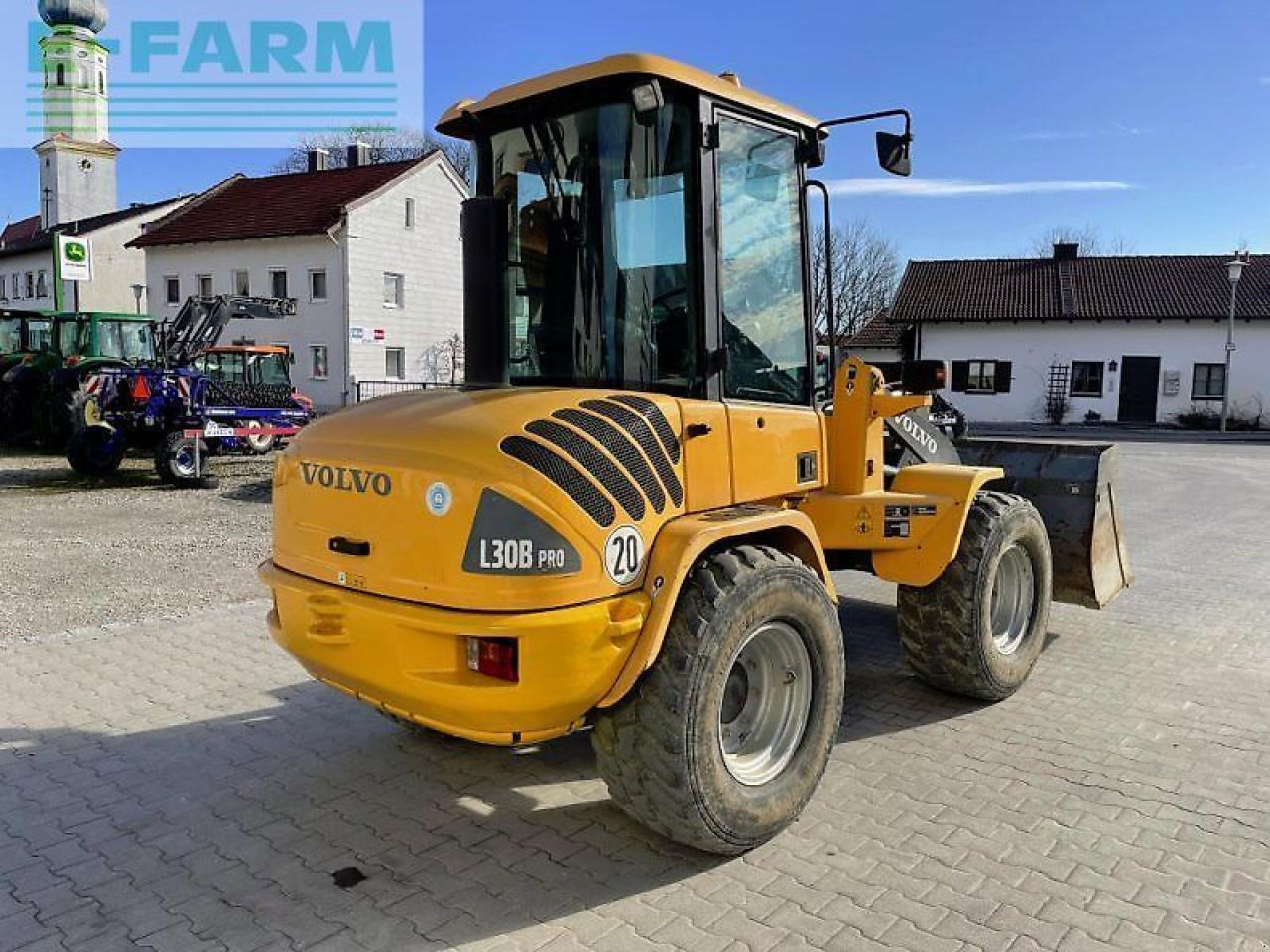 Volvo l 30b pro - Mini pelle: photos 4 Volvo l 30b pro - Mini pelle: photos 4