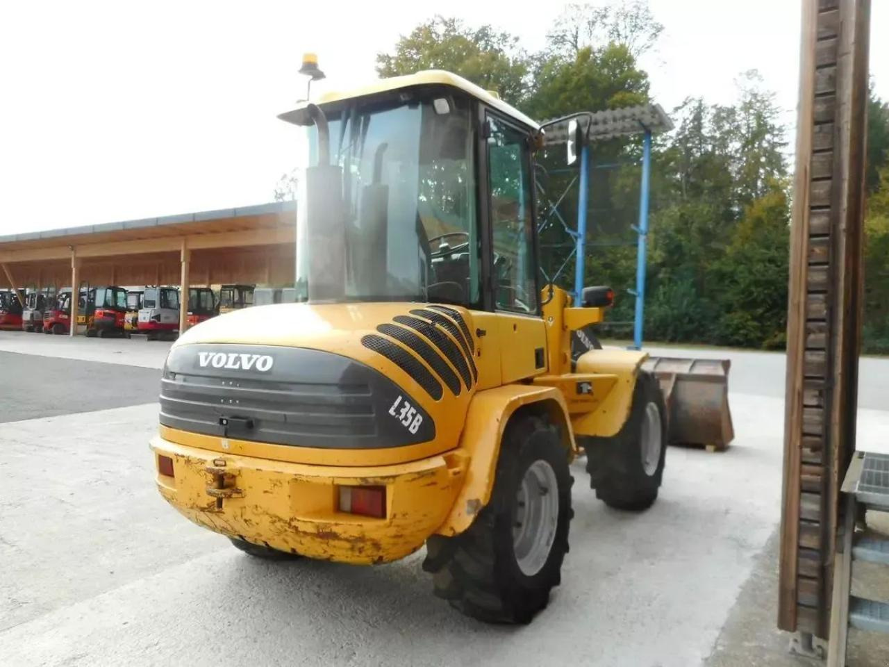 Volvo l35b-z/s ( 6.650kg ) - Mini pelle: photos 4 Volvo l35b-z/s ( 6.650kg ) - Mini pelle: photos 4