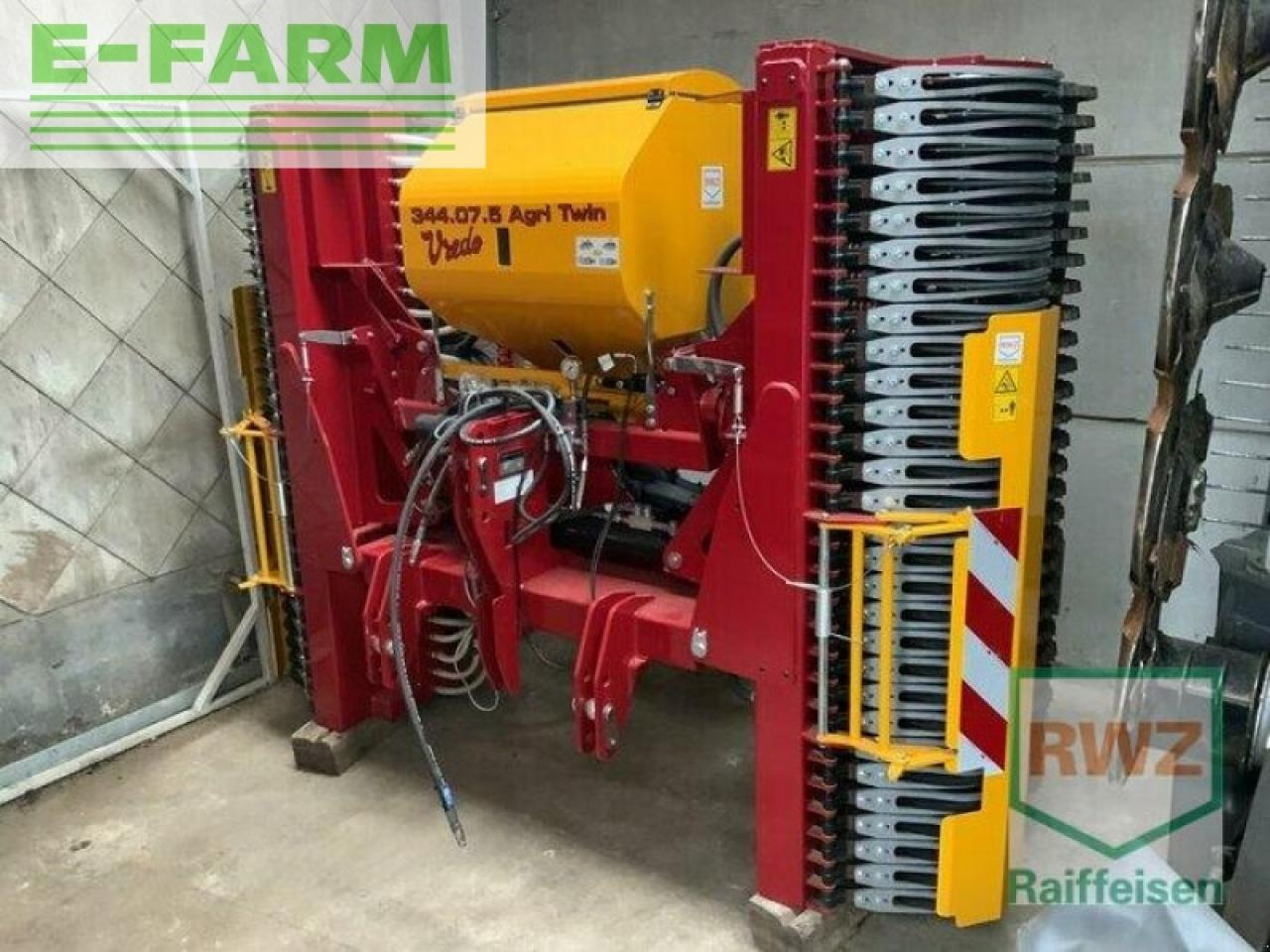 Vredo 344.07.5 agri twin - Semoir monograine: photos 1 Vredo 344.07.5 agri twin - Semoir monograine: photos 1