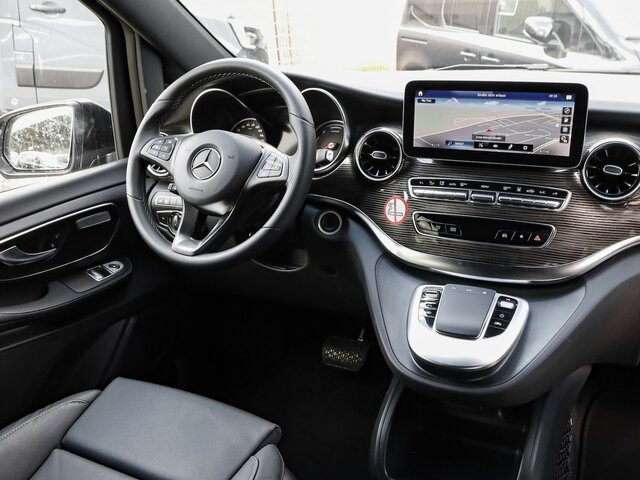 MERCEDES-BENZ EQV 300 Extralang,Avantgarde,8Sitze,2xelektr.Tür - Transport de personnes, Utilitaire électrique: photos 5 MERCEDES-BENZ EQV 300 Extralang,Avantgarde,8Sitze,2xelektr.Tür - Transport de personnes, Utilitaire électrique: photos 5