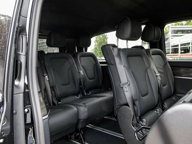 MERCEDES-BENZ EQV 300 Extralang,Avantgarde,8Sitze,2xelektr.Tür - Transport de personnes, Utilitaire électrique: photos 4 MERCEDES-BENZ EQV 300 Extralang,Avantgarde,8Sitze,2xelektr.Tür - Transport de personnes, Utilitaire électrique: photos 4