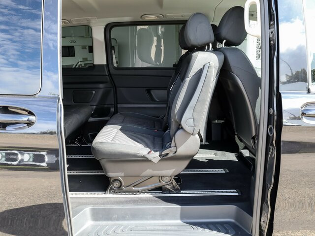 MERCEDES-BENZ EQV 300 lang,7Sitze,2xKlima,2xSchiebetür el.,LED - Transport de personnes, Utilitaire électrique: photos 5 MERCEDES-BENZ EQV 300 lang,7Sitze,2xKlima,2xSchiebetür el.,LED - Transport de personnes, Utilitaire électrique: photos 5