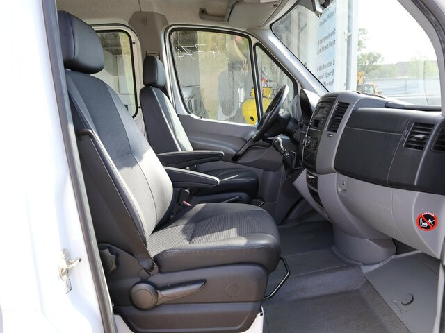 MERCEDES-BENZ Sprinter 316CDI DOKA,Allrad,AHK,TCO,Standhzg. - Utilitaire plateau, Utilitaire double cabine: photos 2 MERCEDES-BENZ Sprinter 316CDI DOKA,Allrad,AHK,TCO,Standhzg. - Utilitaire plateau, Utilitaire double cabine: photos 2