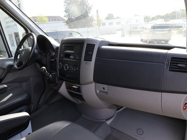 MERCEDES-BENZ Sprinter 316CDI DOKA,Allrad,AHK,TCO,Standhzg.... - Utilitaire rideaux coulissants (PLSC), Utilitaire double cabine: photos 3 MERCEDES-BENZ Sprinter 316CDI DOKA,Allrad,AHK,TCO,Standhzg.... - Utilitaire rideaux coulissants (PLSC), Utilitaire double cabine: photos 3