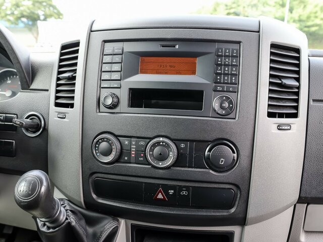 MERCEDES-BENZ Sprinter 316CDI DOKA,Allrad,Klima - Utilitaire rideaux coulissants (PLSC), Utilitaire double cabine: photos 5 MERCEDES-BENZ Sprinter 316CDI DOKA,Allrad,Klima - Utilitaire rideaux coulissants (PLSC), Utilitaire double cabine: photos 5