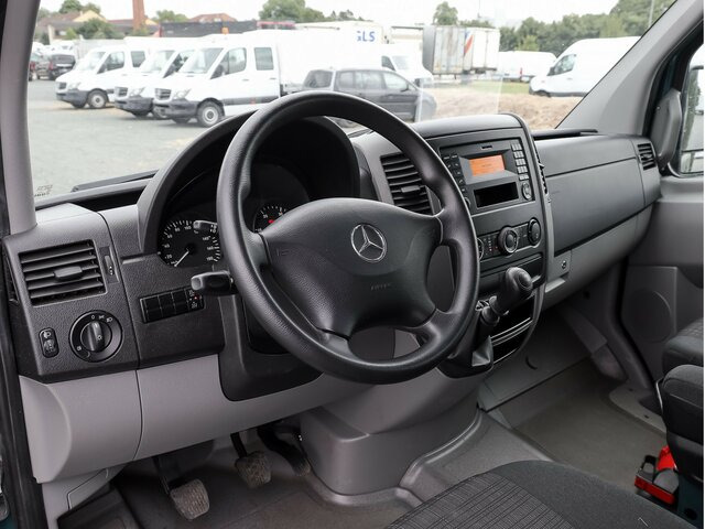 MERCEDES-BENZ Sprinter 316CDI DOKA,Allrad,Klima,Standheizung - Utilitaire rideaux coulissants (PLSC), Utilitaire double cabine: photos 4 MERCEDES-BENZ Sprinter 316CDI DOKA,Allrad,Klima,Standheizung - Utilitaire rideaux coulissants (PLSC), Utilitaire double cabine: photos 4