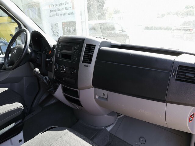 MERCEDES-BENZ Sprinter 316CDI DOKA,Allrad,Klima,Standhzg.... - Utilitaire rideaux coulissants (PLSC), Utilitaire double cabine: photos 3 MERCEDES-BENZ Sprinter 316CDI DOKA,Allrad,Klima,Standhzg.... - Utilitaire rideaux coulissants (PLSC), Utilitaire double cabine: photos 3