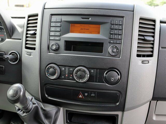 MERCEDES-BENZ Sprinter 316CDI DOKA,Allrad,Klima,Standhzg. - Utilitaire rideaux coulissants (PLSC), Utilitaire double cabine: photos 5 MERCEDES-BENZ Sprinter 316CDI DOKA,Allrad,Klima,Standhzg. - Utilitaire rideaux coulissants (PLSC), Utilitaire double cabine: photos 5