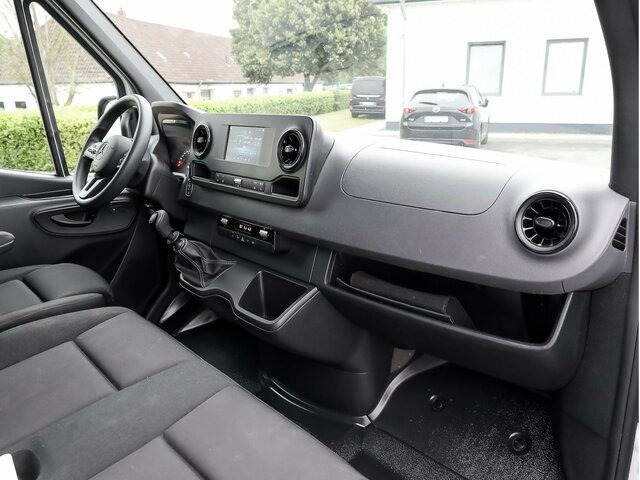 MERCEDES-BENZ Sprinter 317 CDI Kasten,L2H2,MBUX,Kamera - Fourgon utilitaire: photos 4 MERCEDES-BENZ Sprinter 317 CDI Kasten,L2H2,MBUX,Kamera - Fourgon utilitaire: photos 4