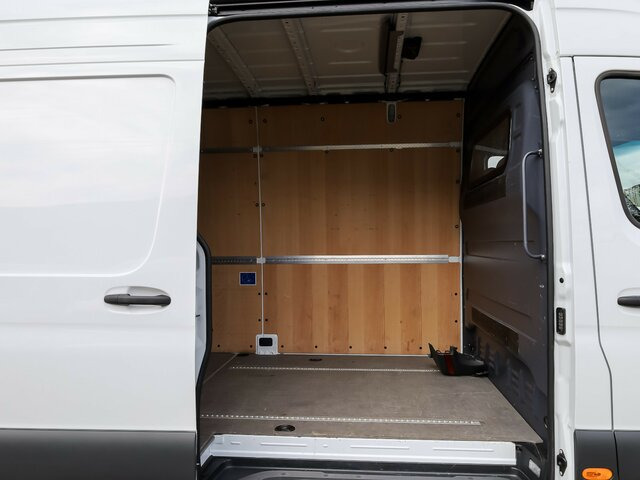 MERCEDES-BENZ Sprinter 317 Maxi,9GTronic,MBUX,Kamera... - Fourgon utilitaire: photos 2 MERCEDES-BENZ Sprinter 317 Maxi,9GTronic,MBUX,Kamera... - Fourgon utilitaire: photos 2