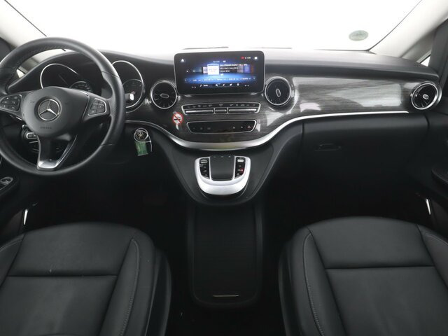 MERCEDES-BENZ V 300 Avantgarde Extralang,Allrad,2Schiebetüren... - Transport de personnes: photos 2 MERCEDES-BENZ V 300 Avantgarde Extralang,Allrad,2Schiebetüren... - Transport de personnes: photos 2