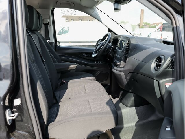 MERCEDES-BENZ Vito 116CDI lang,TourerPro,2Klima,9Sitze,Kamera - Minibus, Transport de personnes: photos 3 MERCEDES-BENZ Vito 116CDI lang,TourerPro,2Klima,9Sitze,Kamera - Minibus, Transport de personnes: photos 3