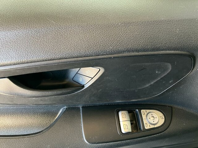 MERCEDES-BENZ Vito114 KA Kompakt ,Klima,Kamera,Tempomat - Fourgonnette: photos 4 MERCEDES-BENZ Vito114 KA Kompakt ,Klima,Kamera,Tempomat - Fourgonnette: photos 4