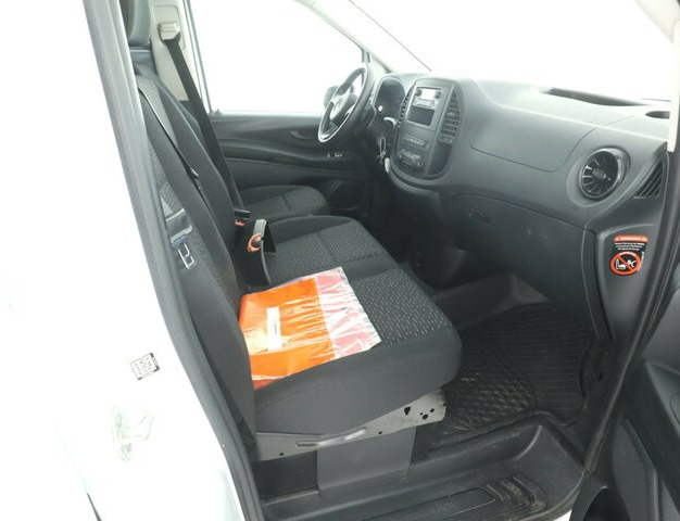 Fourgonnette, Utilitaire électrique MERCEDES-BENZ eVito 111 KA,lang,3 Sitzer,Heckflügeltüren...: photos 13