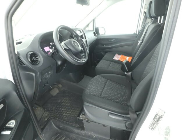 Fourgonnette, Utilitaire électrique MERCEDES-BENZ eVito 111 KA,lang,3 Sitzer,Heckflügeltüren...: photos 14