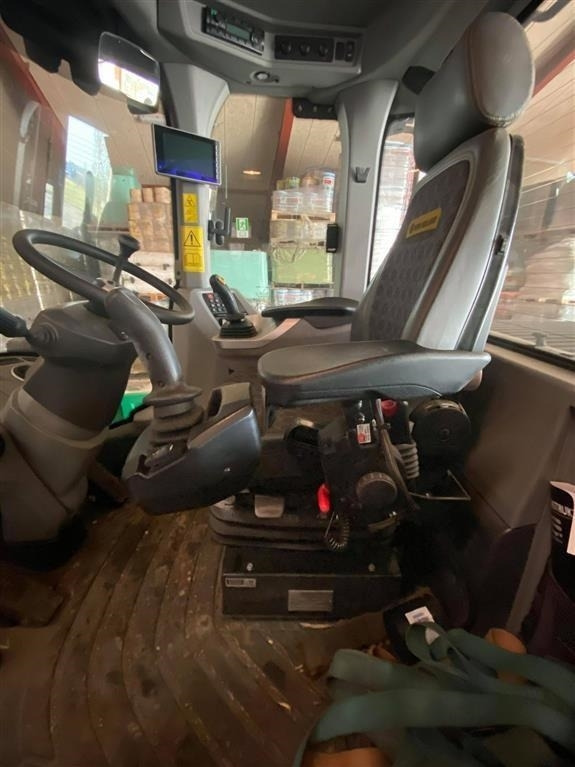 New Holland W170D lang arm - Chargeuse sur pneus: photos 5 New Holland W170D lang arm - Chargeuse sur pneus: photos 5