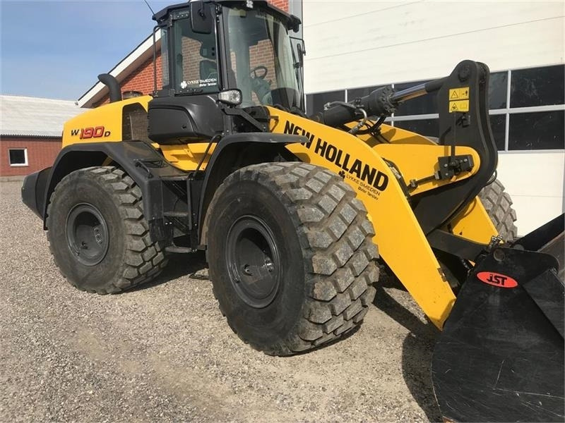 New Holland W190D - Chargeuse sur pneus: photos 2 New Holland W190D - Chargeuse sur pneus: photos 2
