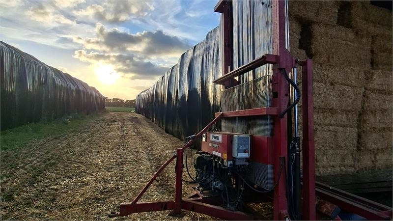 Pomi WRAP 12 - Enrubanneuse: photos 1 Pomi WRAP 12 - Enrubanneuse: photos 1