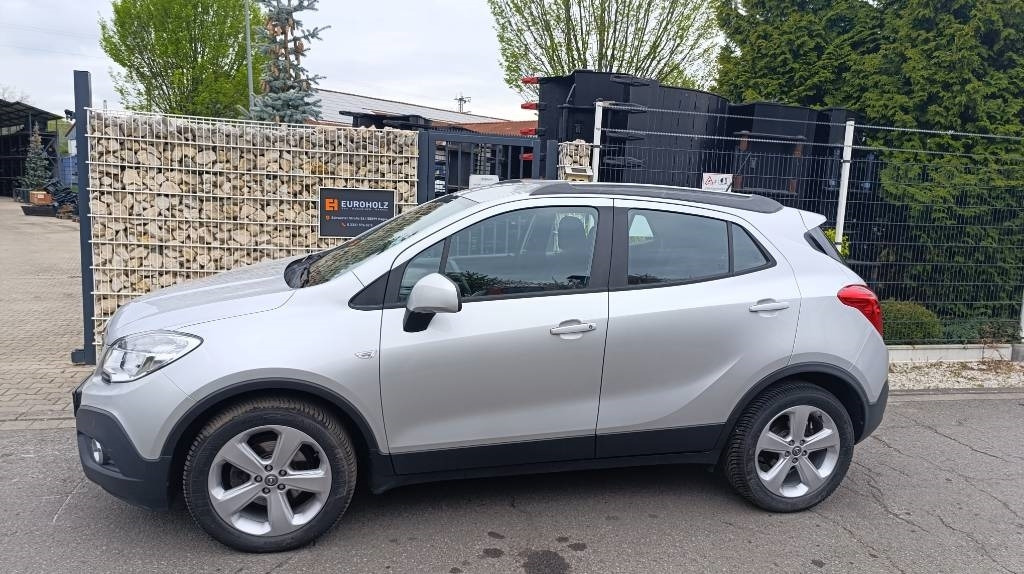 Opel Mokka 1.7 CDTI, Klima, Allrad (4x4), Webasto - SUV: photos 2 Opel Mokka 1.7 CDTI, Klima, Allrad (4x4), Webasto - SUV: photos 2
