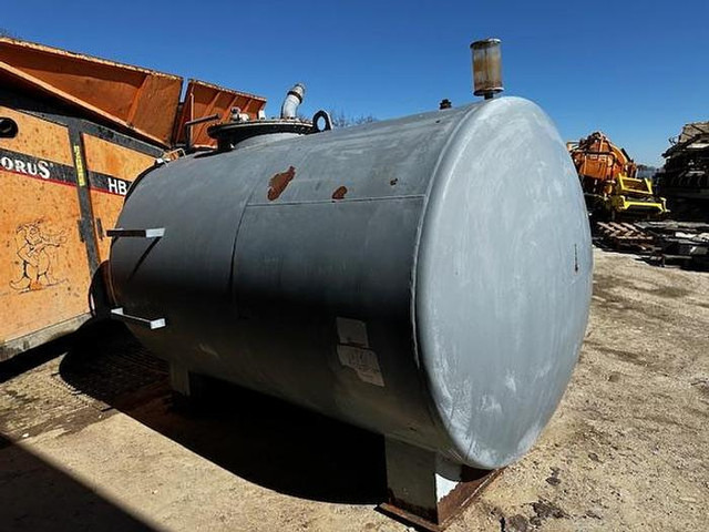 Big 5000l Dieseltankstelle, doppelwandig - Réservoir de carburant: photos 5 Big 5000l Dieseltankstelle, doppelwandig - Réservoir de carburant: photos 5
