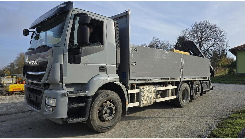 Iveco Stralis 6x2 Baustoffpritsche mit Hiab 228-E5 Kran - Camion grue: photos 1 Iveco Stralis 6x2 Baustoffpritsche mit Hiab 228-E5 Kran - Camion grue: photos 1