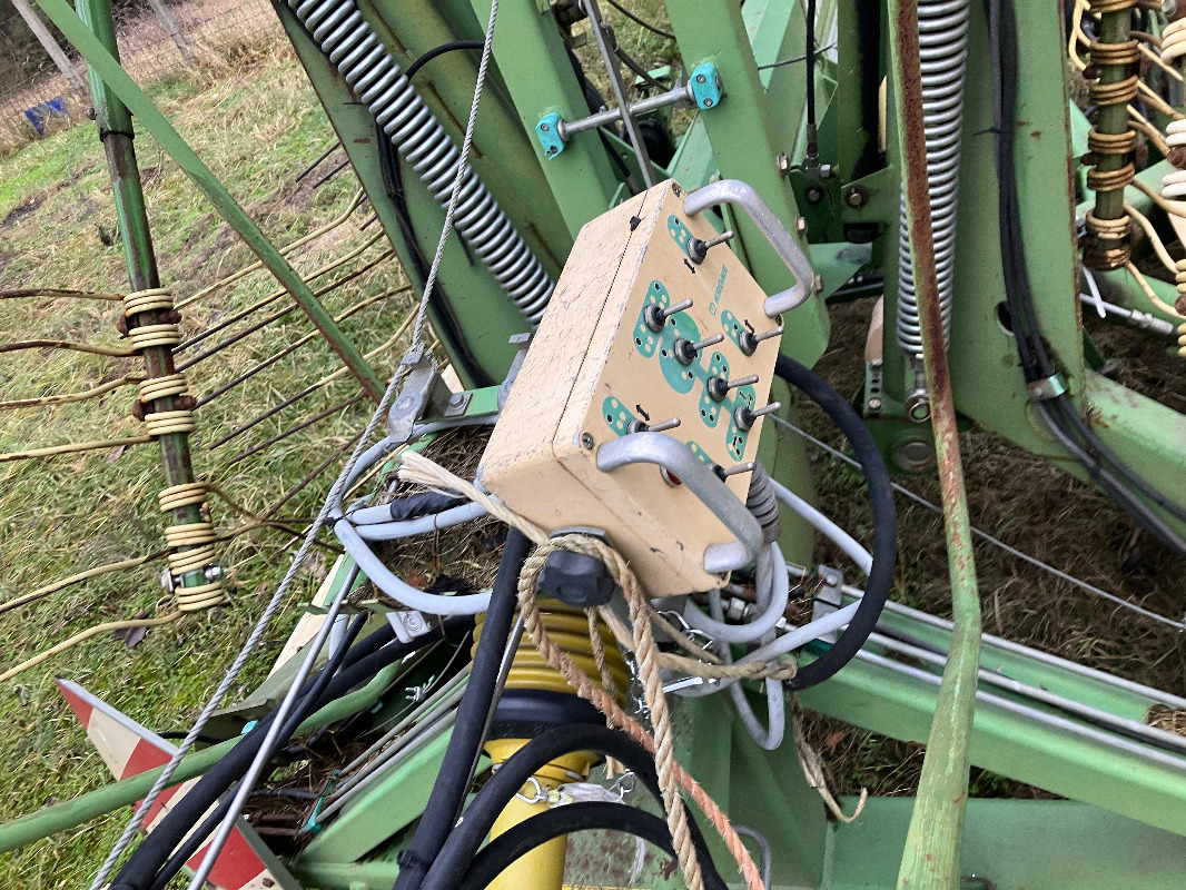 Krone Swadro 1250 - Faneuse: photos 3 Krone Swadro 1250 - Faneuse: photos 3