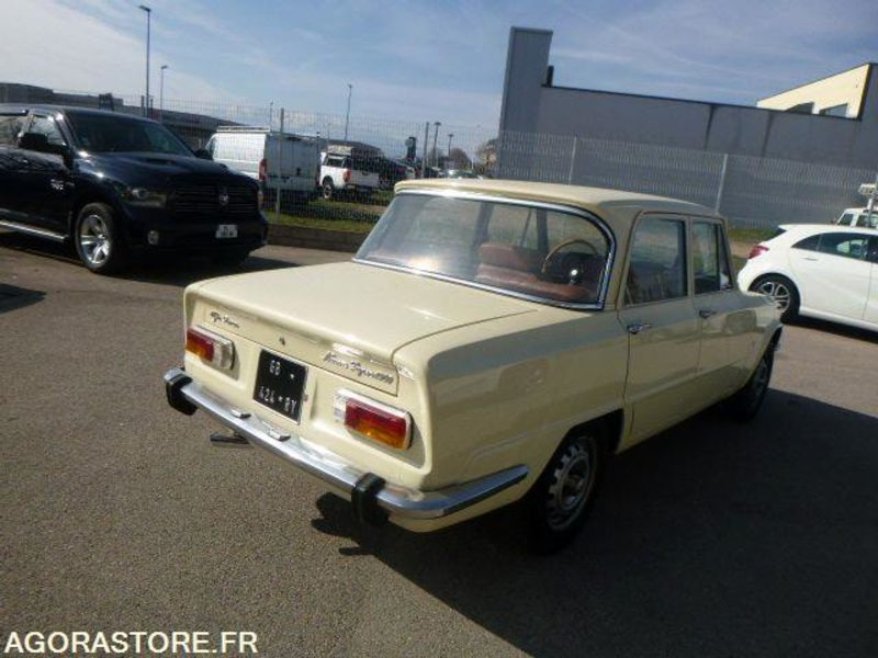 Alfa Romeo Giulia - 1976 - 92500km - COLLECTION - Livret d'origine - Voiture: photos 2 Alfa Romeo Giulia - 1976 - 92500km - COLLECTION - Livret d'origine - Voiture: photos 2