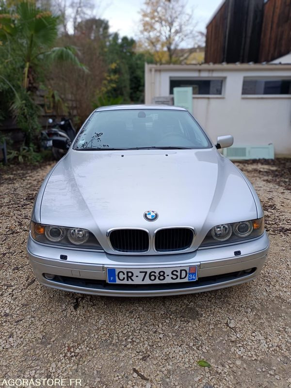 BMW SERIE 5 525i 2.5 i 192CH BOITE AUTOMATIQUE - 2001 - 212000KMS - Voiture: photos 2 BMW SERIE 5 525i 2.5 i 192CH BOITE AUTOMATIQUE - 2001 - 212000KMS - Voiture: photos 2