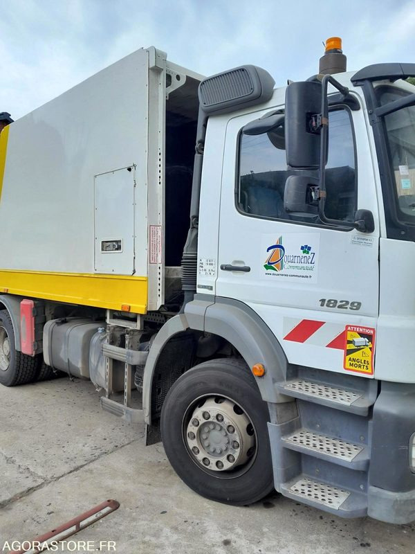 BOM MERCEDES AXOR 267385 kms 2009 - Benne à ordures ménagères: photos 3 BOM MERCEDES AXOR 267385 kms 2009 - Benne à ordures ménagères: photos 3